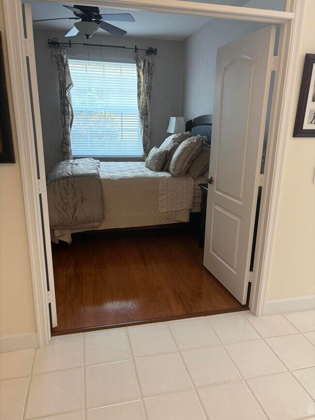 Building Photo - 927 Augusta Pointe Dr