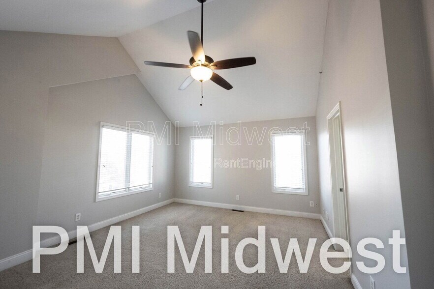 Building Photo - 515 E New York St