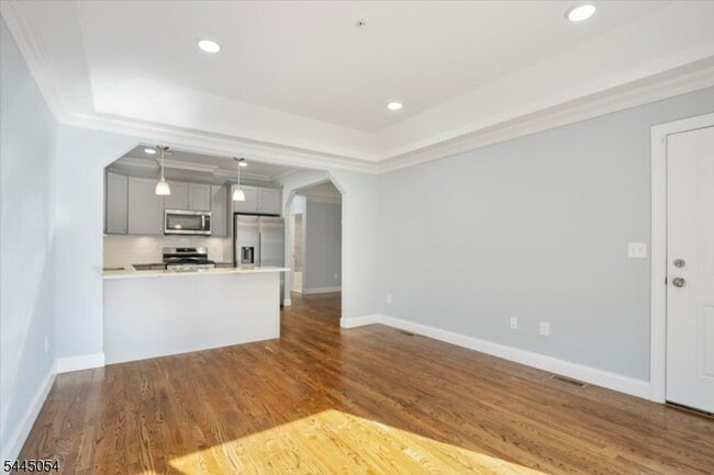 Building Photo - 267 S 10th St