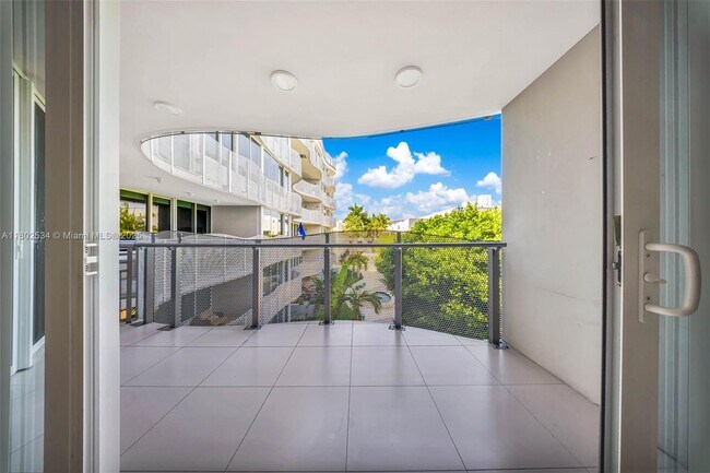 Building Photo - 2155 Washington Ct