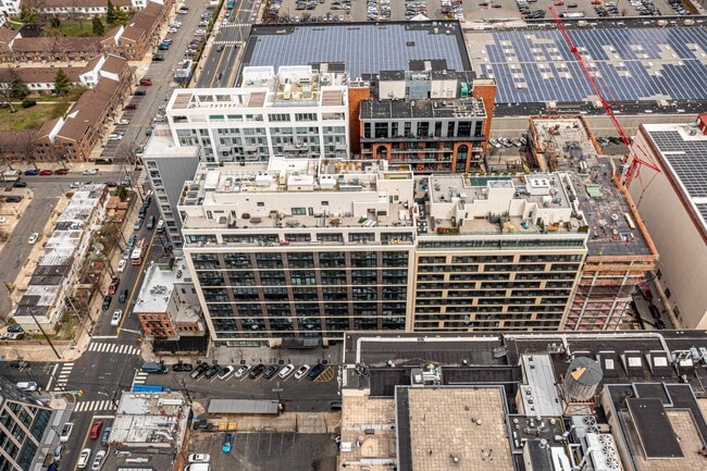 Building Photo - 160 1st St