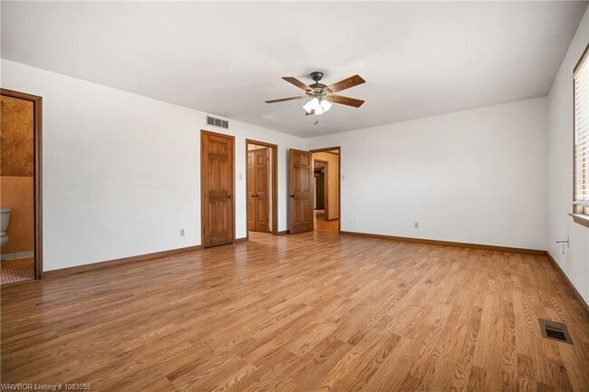 Building Photo - 6014 Park Ave