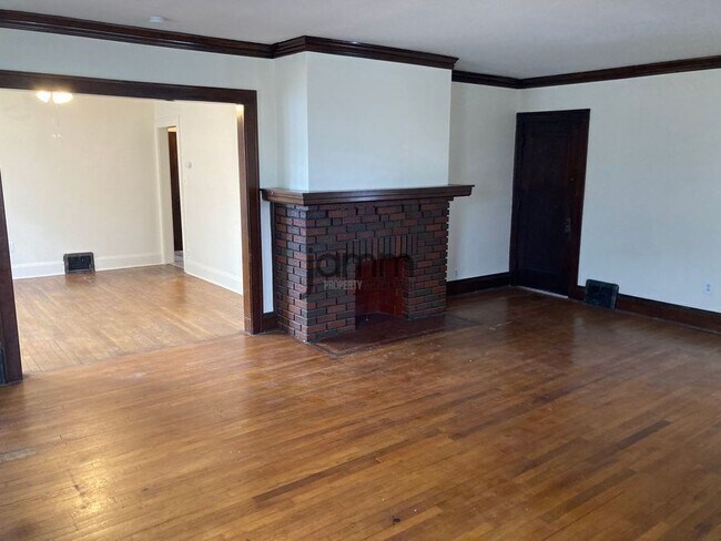 Building Photo - 3435 Brookview Blvd