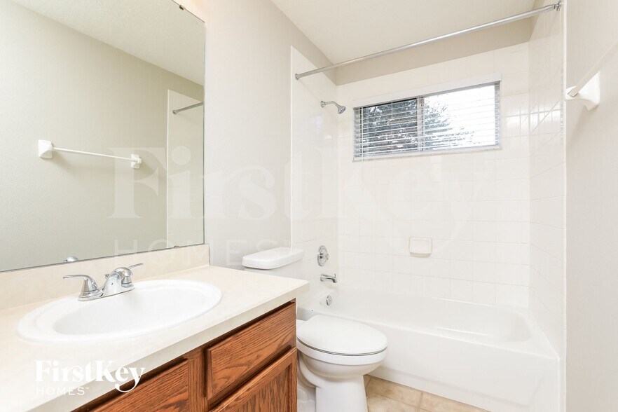 Building Photo - 2216 Cerberus Dr