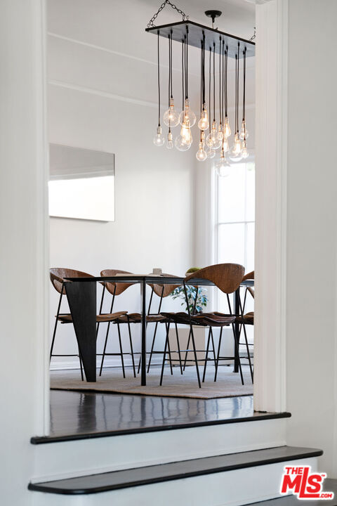 Building Photo - 6239 Holly Mont Dr