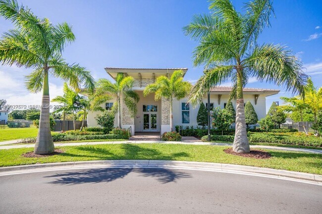 Building Photo - 2281 NW 131st Cir