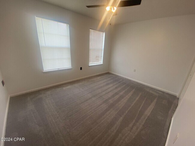 Building Photo - 2925 Cedars Crossing