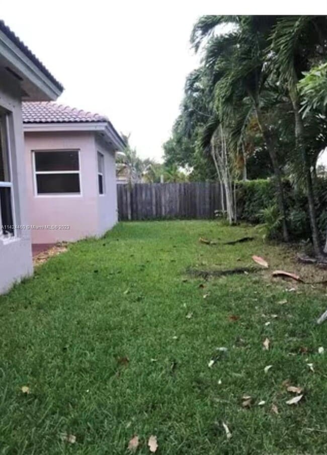 Building Photo - 1631 SE 17th Ave