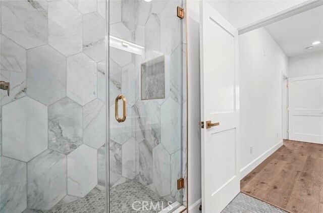 Building Photo - 720 W Altadena Dr