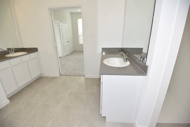 Building Photo - 15524 Leopard Lily Ln