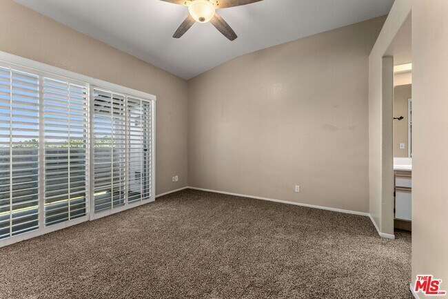 Building Photo - 1010 S Farralon Ln