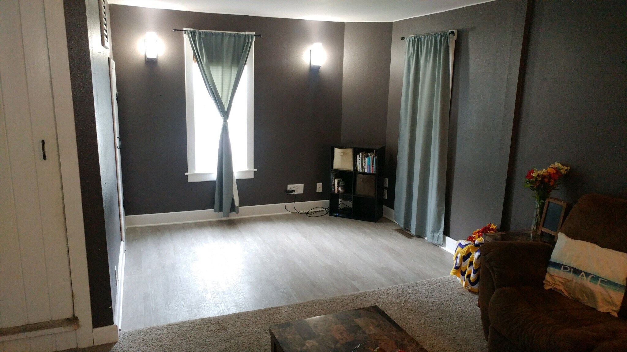 living room - 2004 Clay St