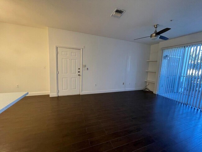 Building Photo - 5821 Legacy Crescent Pl