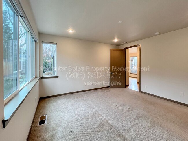 Building Photo - 2640 W Neff St