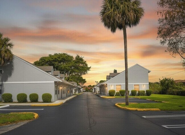 Primary Photo - 5213 Wallis Rd