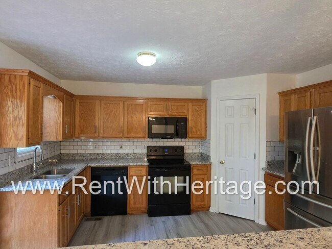 Building Photo - Amazing 3 Bedroom/ 2 Bath Home / Semi Finished Basement /  Exercise Room or Flex Room / Beautiful...