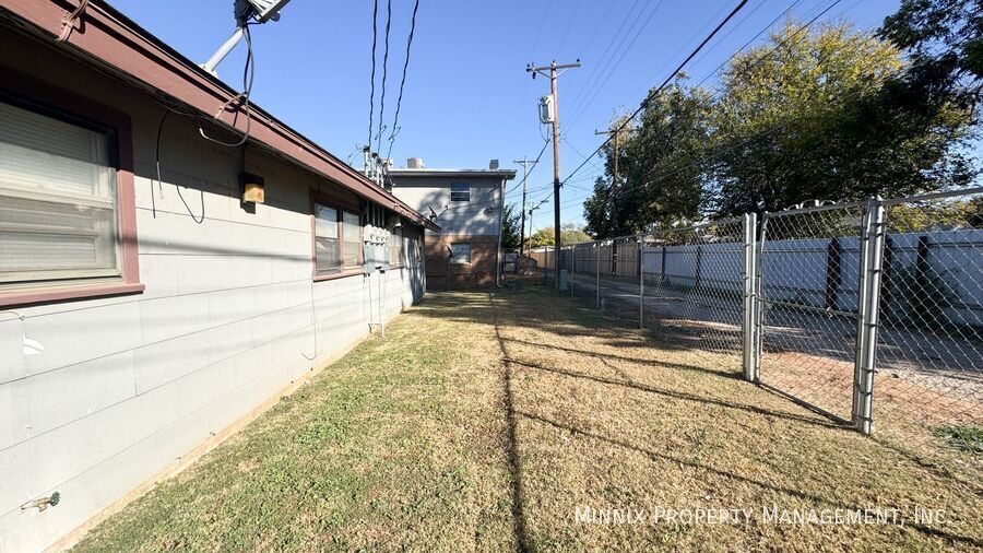 Building Photo - 3217 35th St