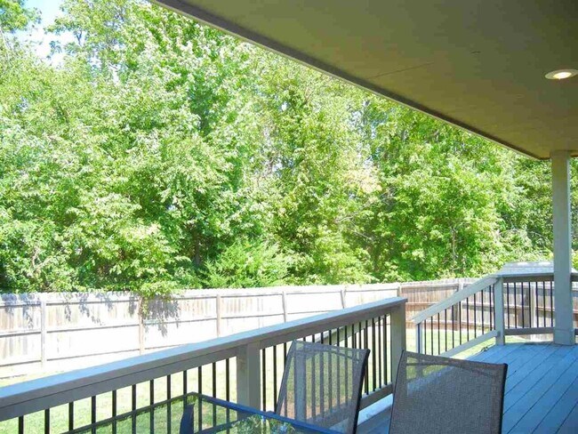 Building Photo - Italian Estates Property Management