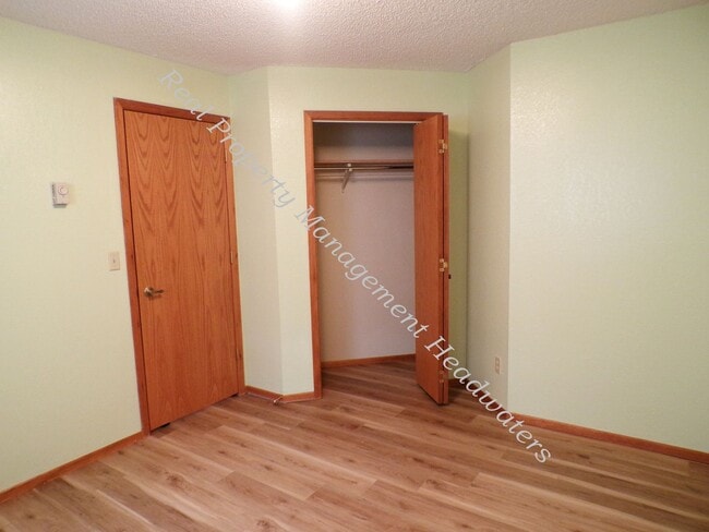Building Photo - 2 Bed 2 Bath Condo For Rent