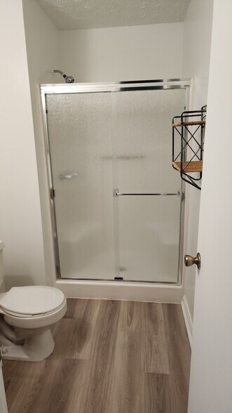 Building Photo - 134 Azalea Ct