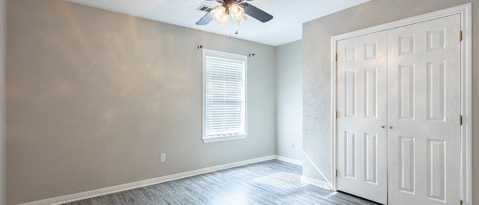 Building Photo - 1625 Rock Hollow Loop