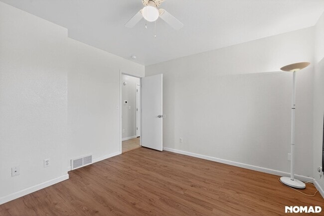 Building Photo - 4448 Lake Mead Dr