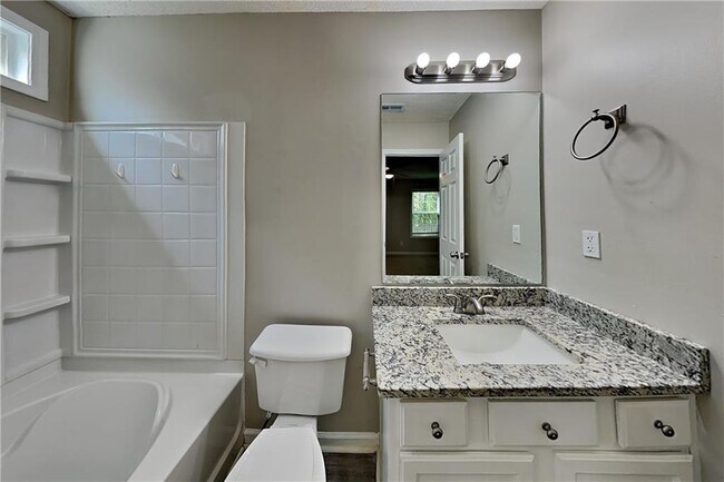 Building Photo - 100 Rosemont Ct