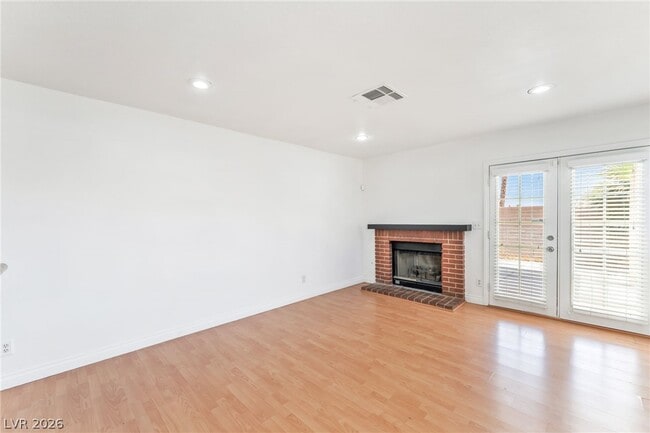 Building Photo - 4744 Denwood Dr