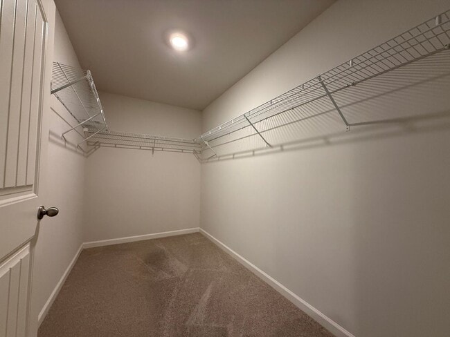 Building Photo - Beautiful and Spacious 5BR 4.5BA Home w/ Full Appliance Kitchen • Garage in Fairburn