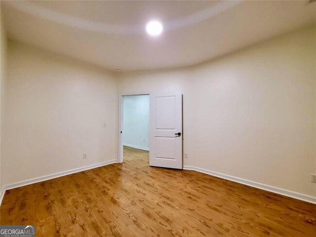 Building Photo - 1834 Walker St