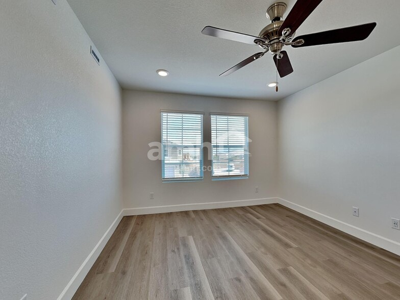 Building Photo - 10573 Lagaspi Dr
