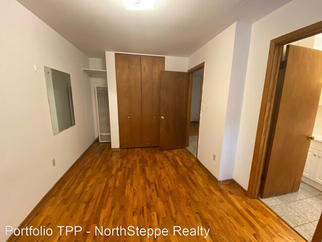 Building Photo - 1 br, 1 bath Apartment - 1320 Highland St ...
