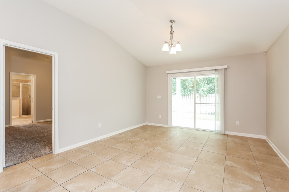 Building Photo - 11012 Snowbrook Ct