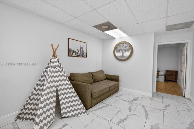 Building Photo - 3640 SW 22nd St