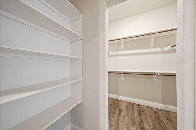 Building Photo - 412-414 Avenue H