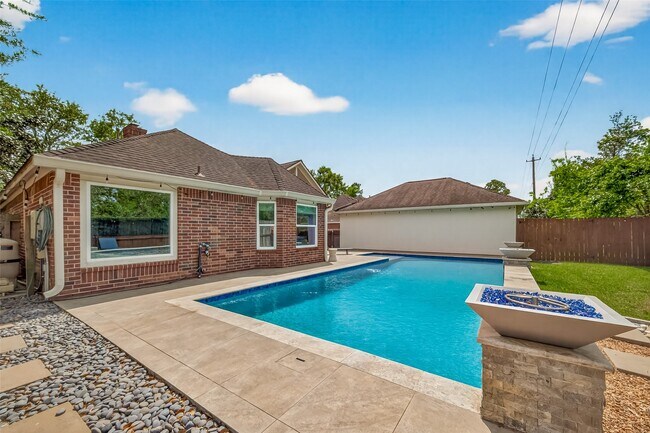 Building Photo - 4259 Noble Oak Trail