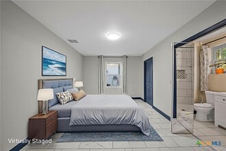 Building Photo - 133 Alamo Dr