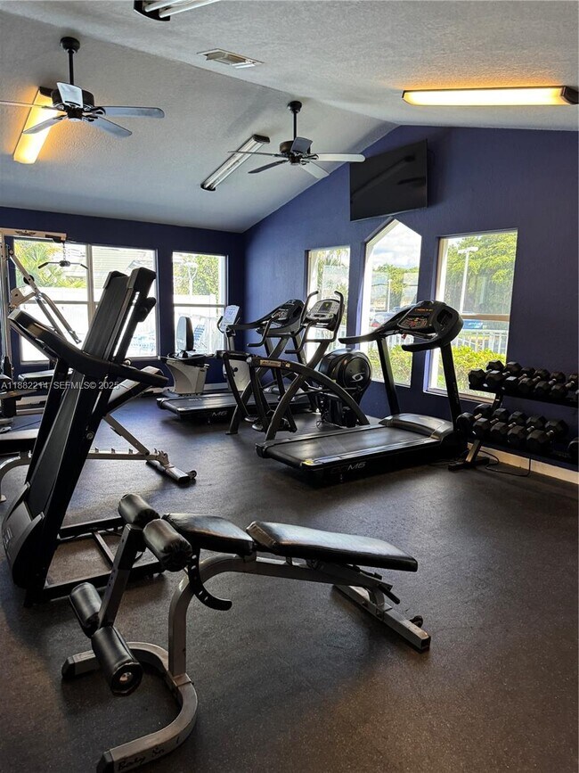 Building Photo - 3405 NW 44th St