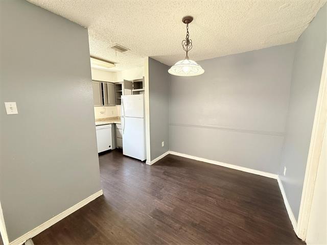 Building Photo - 2641 Santa Barbara Dr