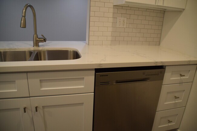 Building Photo - 82567 Ave 48 Ave