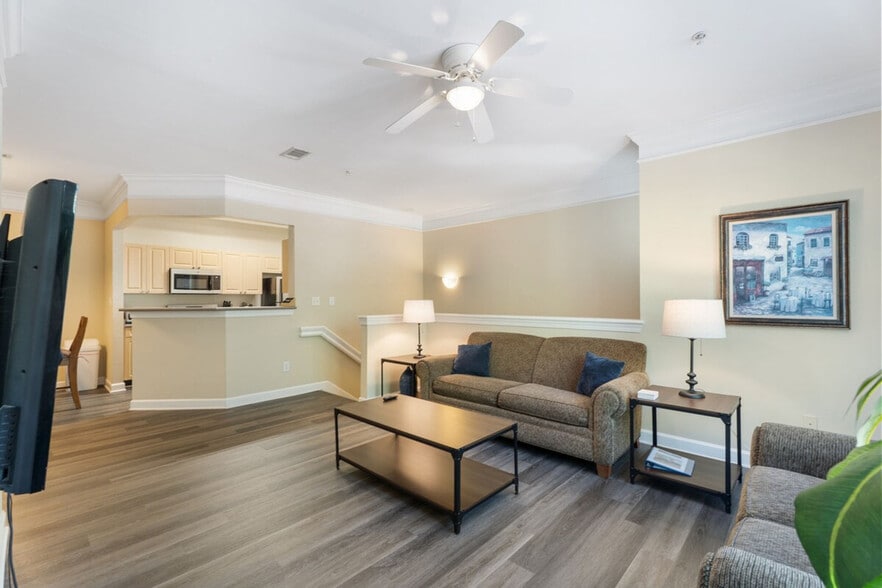 Building Photo - 7200 Almaden Way