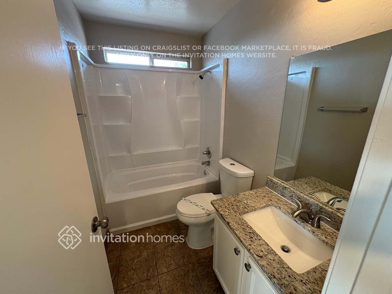 Building Photo - 12901 N El Frio St