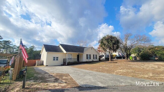 Building Photo - 903 Balfoure Dr