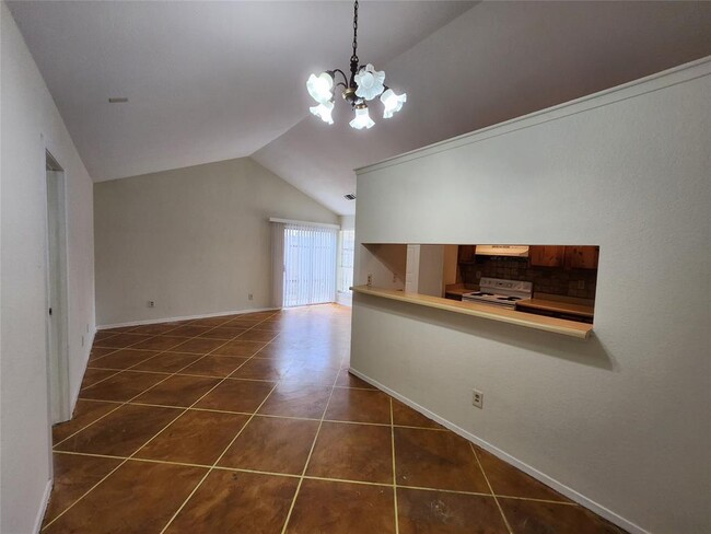 Building Photo - 9712 Eastwend Dr