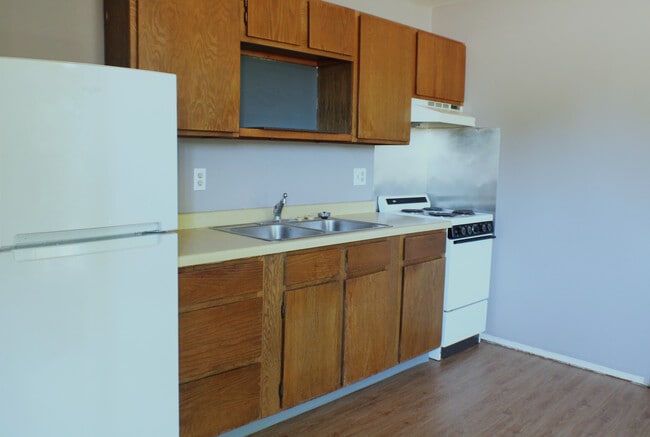 kitchen - 201 7th Ave SE