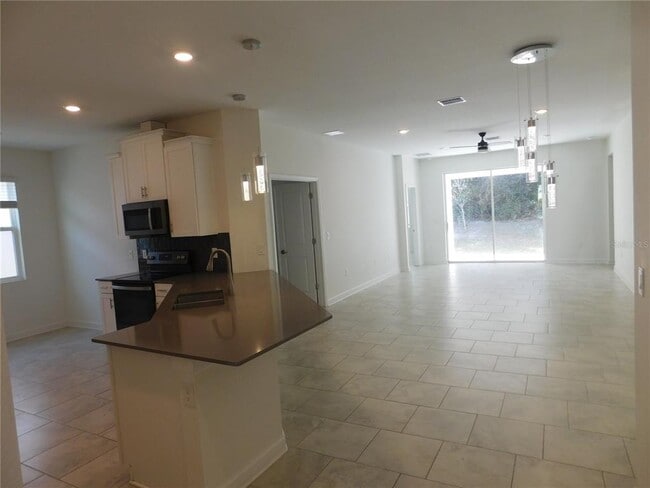 Building Photo - 1830 Good Neighbor Lp