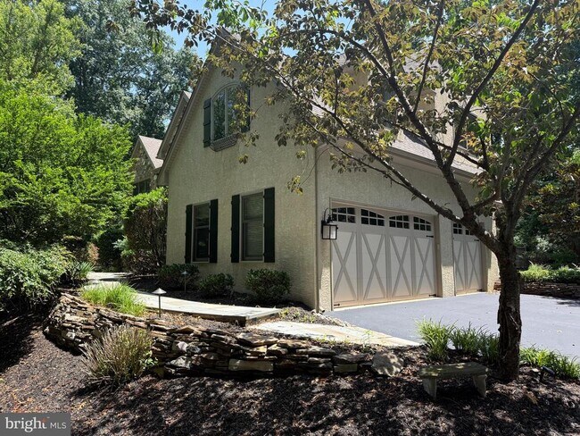Building Photo - 1714 Hickory Hill Rd