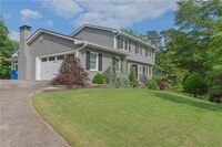 Building Photo - 3935 Briaridge Cir