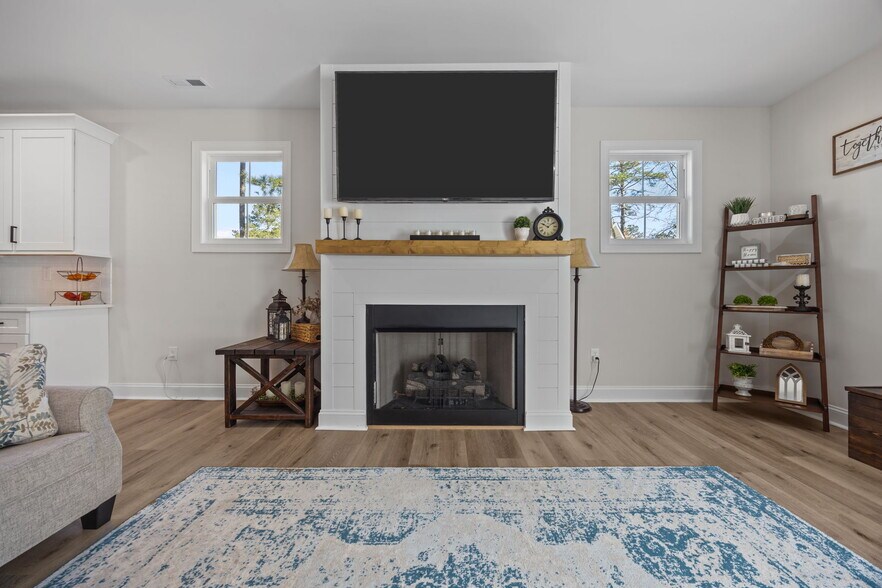 Building Photo - 346 Gun Club Dr