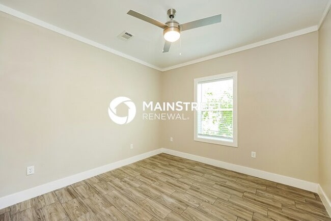 Building Photo - 4 Bedroom Pet-Friendly Home in San Antonio...